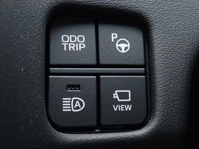 トヨタ　クラウン　セダン