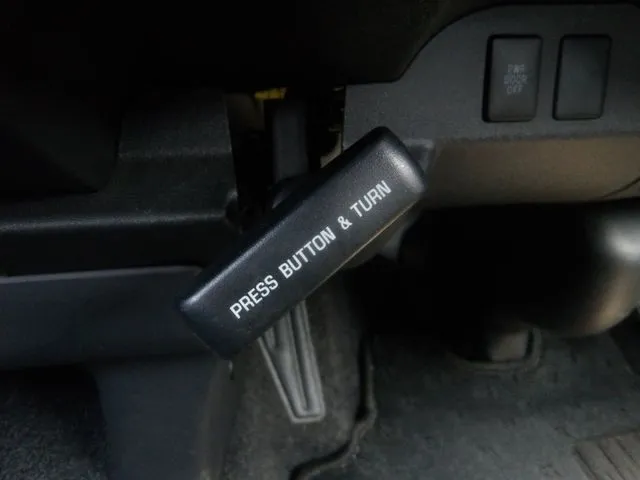 トヨタ　ハイエースバン　２ＷＤ