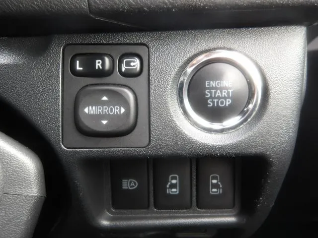 トヨタ　ハイエースバン　２ＷＤ