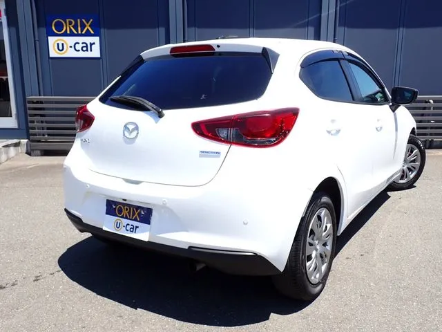 ＭＡＺＤＡ２（マツダ）の車両写真
