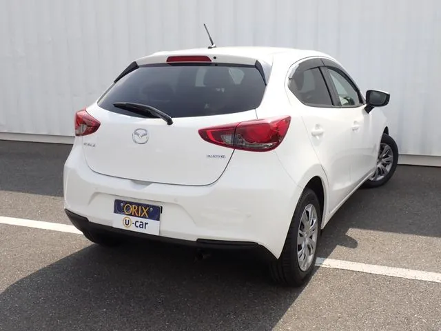 マツダ MAZDA2