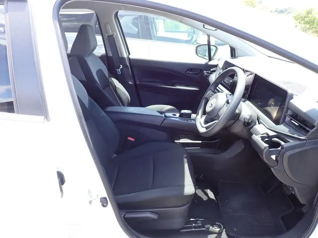 ニッサン　ノート