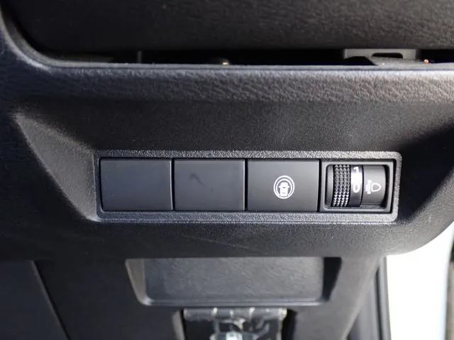 ニッサン　ノート