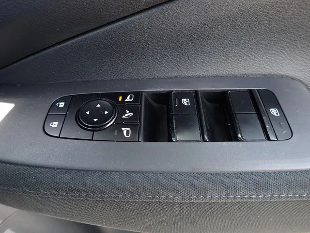 ニッサン　ノート