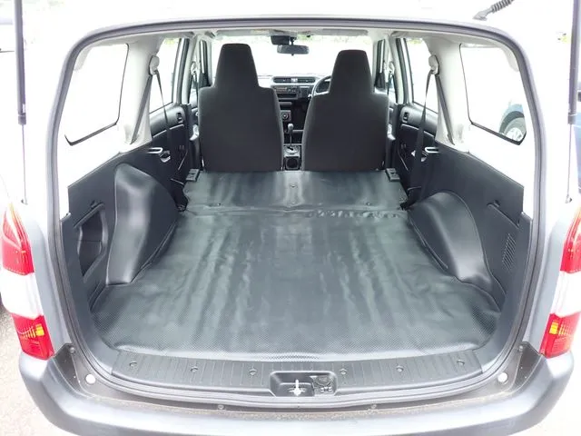 プロボックスバン　２ＷＤ（トヨタ）の車両写真