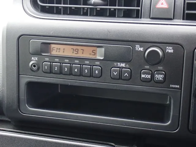 プロボックスバン　２ＷＤ（トヨタ）の車両写真