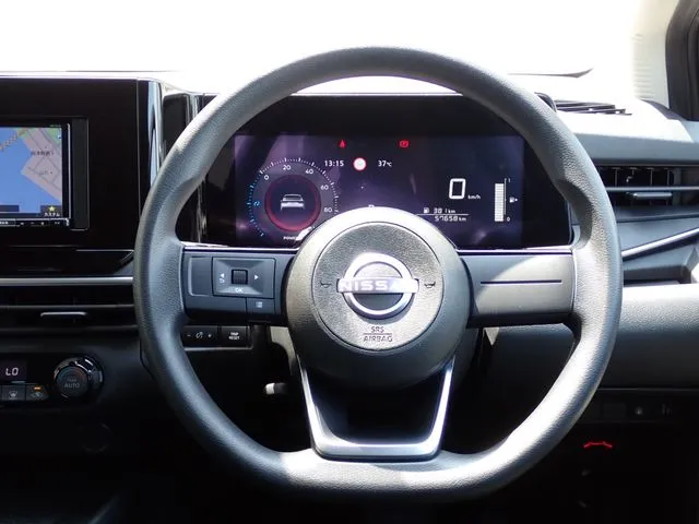 ノート（ニッサン）の車両写真