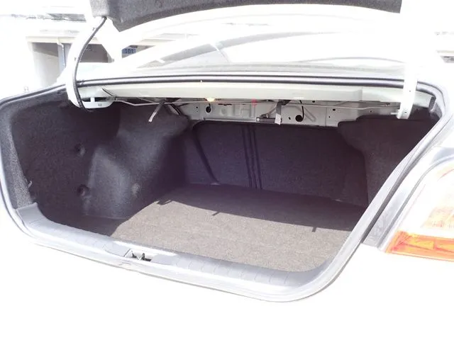 ニッサン　ティアナ