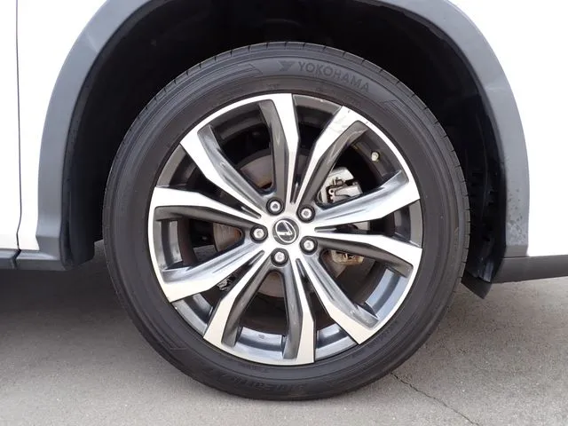 レクサス RX450h 2WD(トヨタ)の車両写真