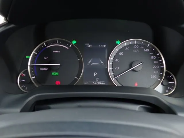 レクサス RX450h 2WD(トヨタ)の車両写真