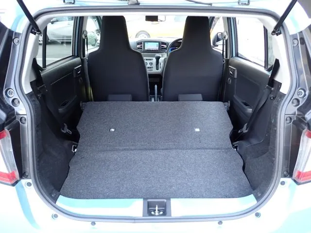 ダイハツ　ミラ　イース