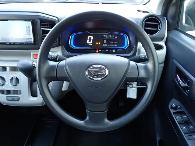 ダイハツ　ミラ　イース