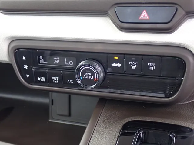 Ｎ　ＢＯＸ（ホンダ）の車両写真