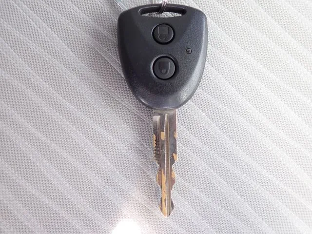 ダイハツ　ミラ　イース