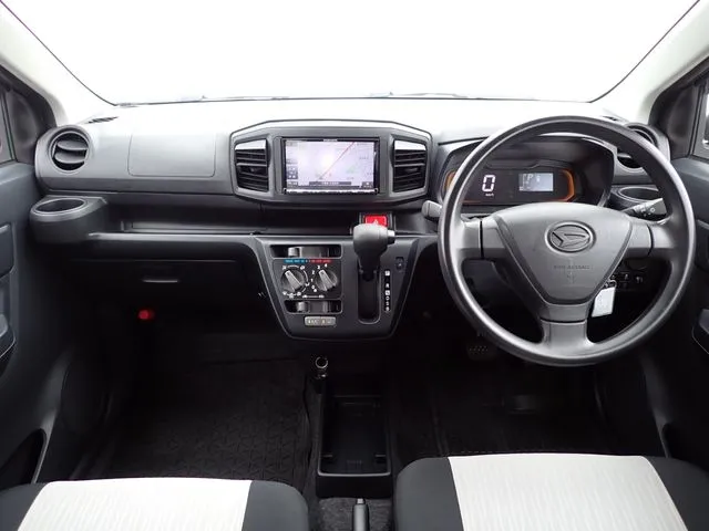 ダイハツ　ミラ　イース