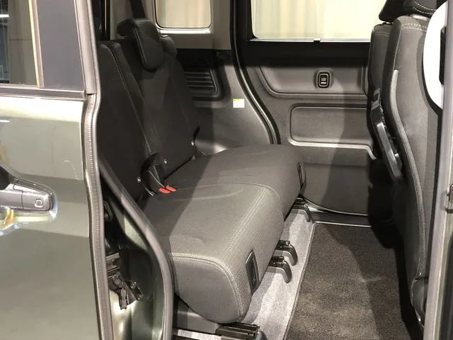 スズキ スペーシア ギア