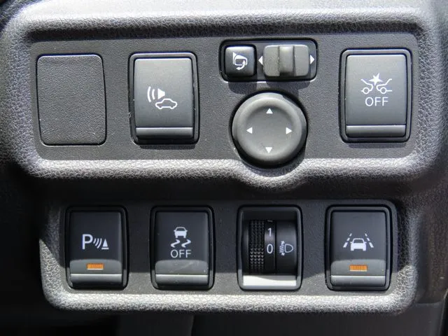 ノート（ニッサン）の車両写真