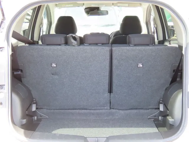 ノート（ニッサン）の車両写真