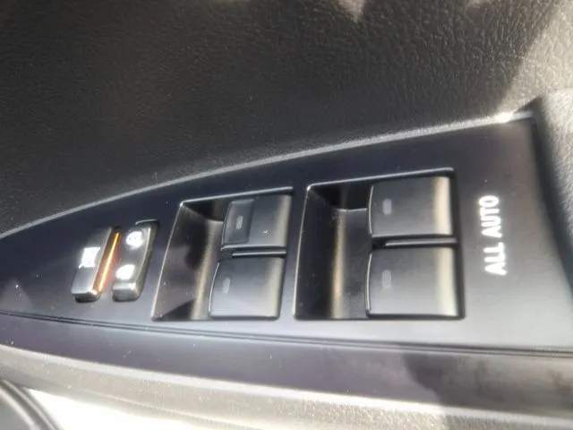 カローラフィールダー（トヨタ）の車両写真