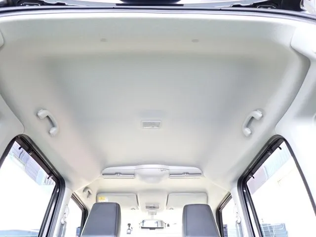 スペーシア　カスタム（スズキ）の車両写真