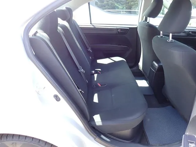 トヨタ カローラアクシオ ハイブリッド