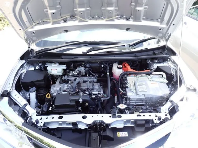 トヨタ カローラアクシオ ハイブリッド