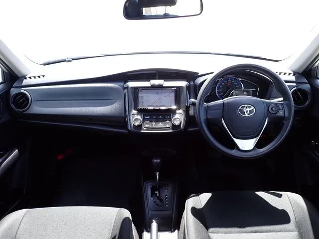 トヨタ カローラアクシオ ハイブリッド