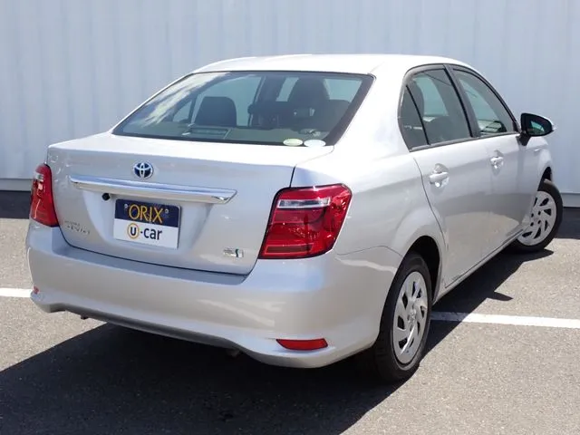 トヨタ カローラアクシオ ハイブリッド