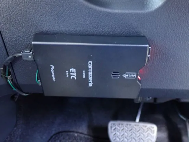 ヴィッツ　４ＷＤ（トヨタ）の車両写真