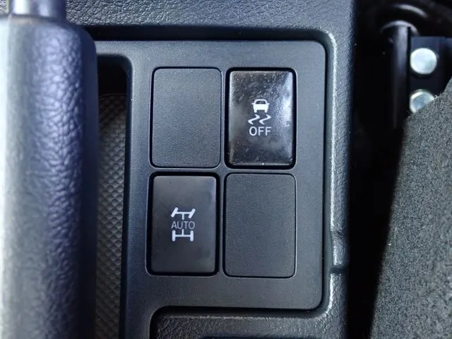 ヴィッツ　４ＷＤ（トヨタ）の車両写真