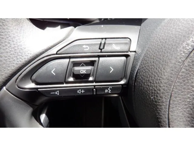 トヨタ　ヤリス　ハイブリッド