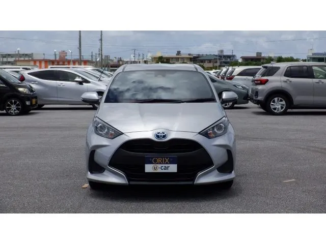 トヨタ　ヤリス　ハイブリッド