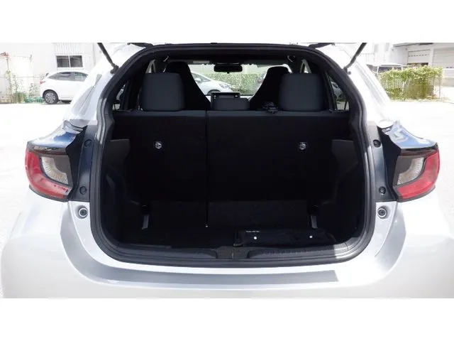 トヨタ　ヤリス　ハイブリッド