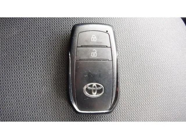 トヨタ　カローラ　ツーリング　ハイブリッド