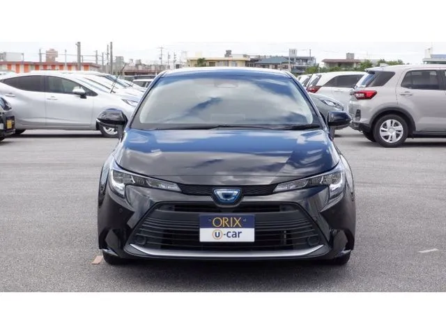 トヨタ　カローラ　ツーリング　ハイブリッド