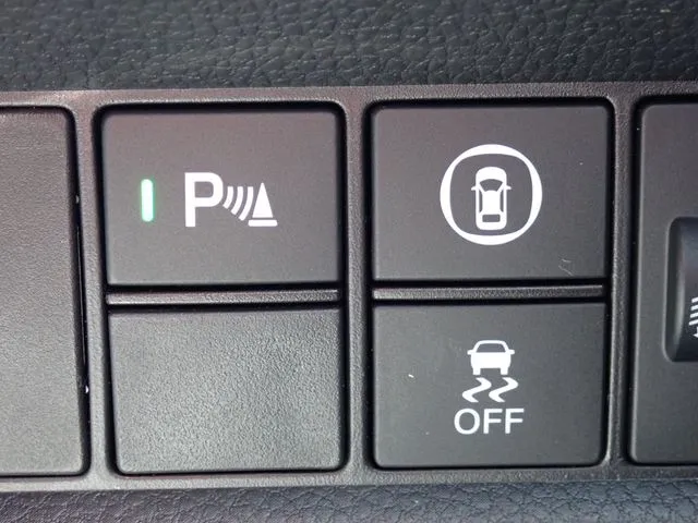 フィット　ｅ：ＨＥＶ（ホンダ）の車両写真