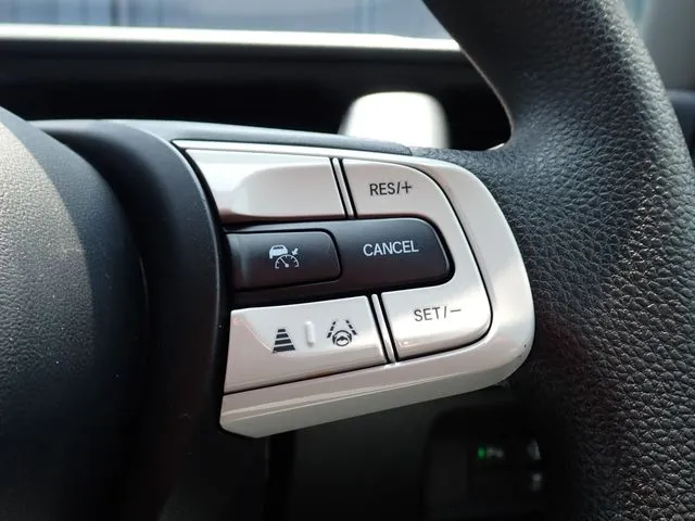 フィット　ｅ：ＨＥＶ（ホンダ）の車両写真