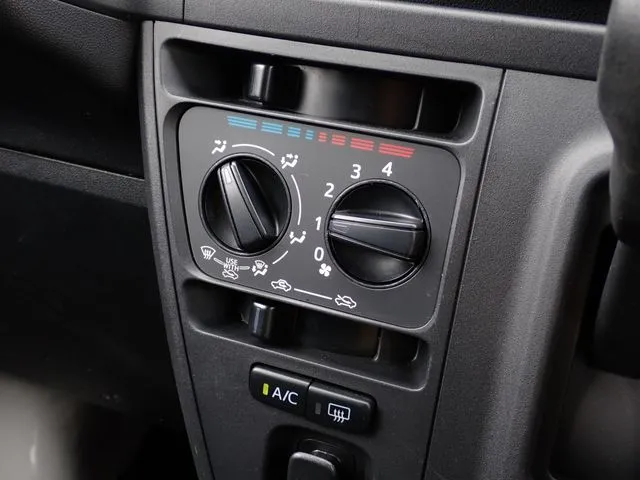 ダイハツ ハイゼットカーゴ