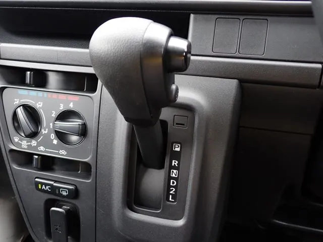 ダイハツ ハイゼットカーゴ