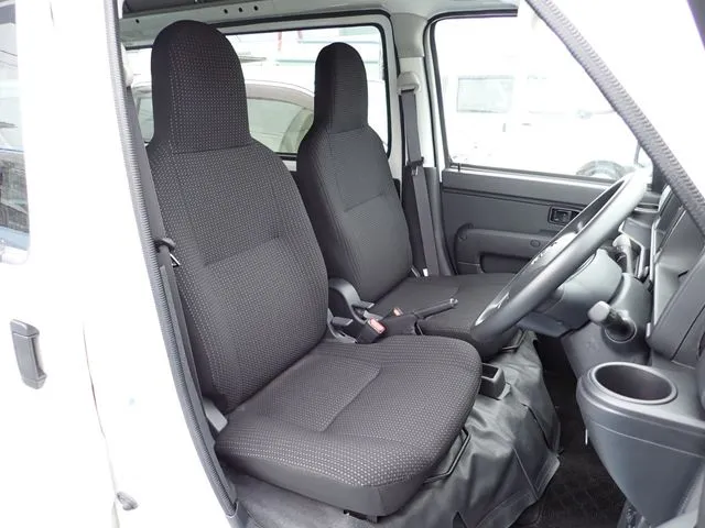 ダイハツ ハイゼットカーゴ