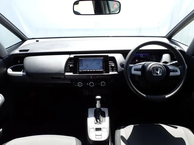 ホンダ　フィット　ｅ：ＨＥＶ