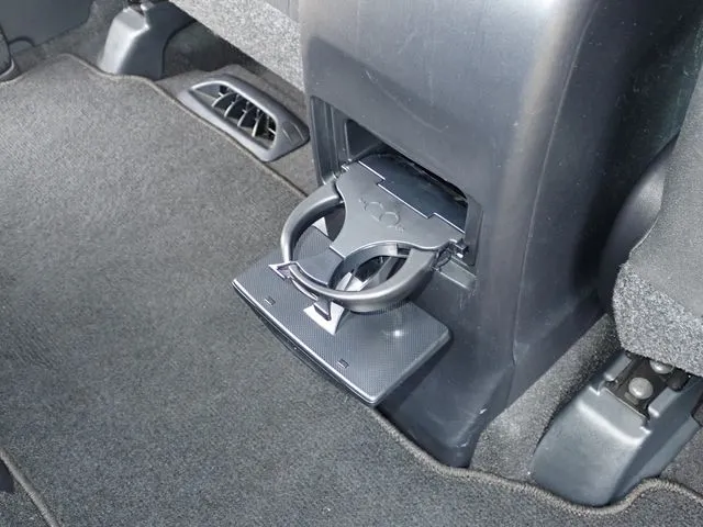 メビウス（ダイハツ）の車両写真