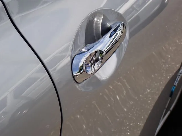 ニッサン　ノート