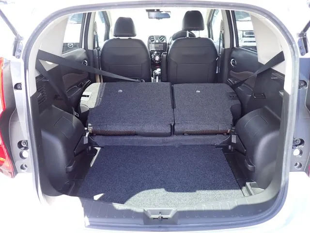 ニッサン　ノート