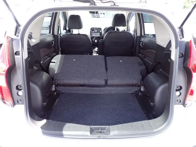 ニッサン　ノート