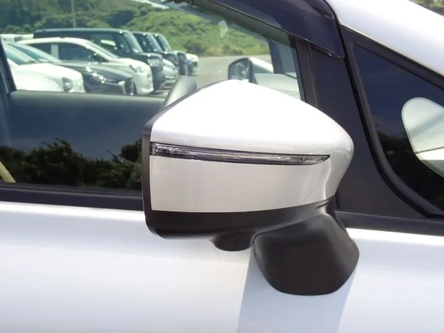 ニッサン　ノート