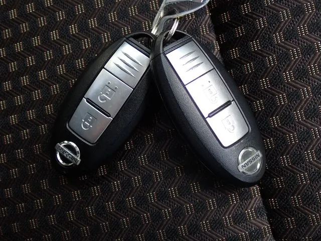 ニッサン　ノート