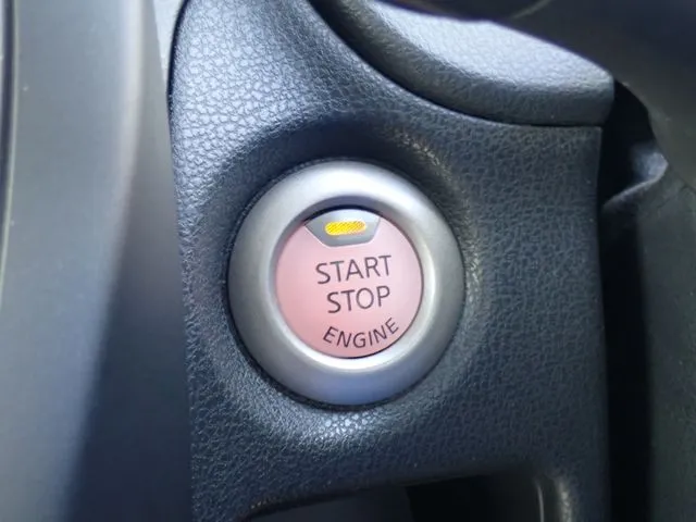 ニッサン　ノート