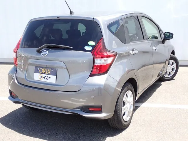 ニッサン　ノート