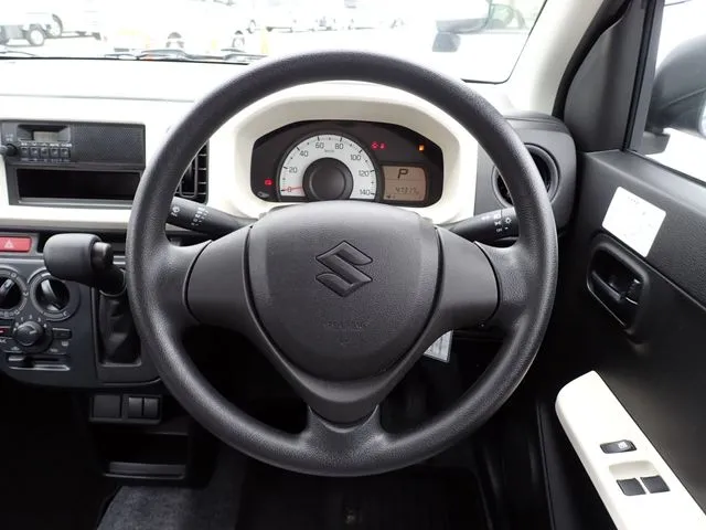 アルトバン（スズキ）の車両写真